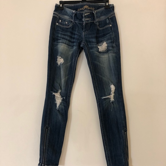 Skinny jeans with zippers on ankle - Picture 9 of 9